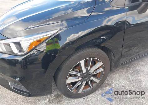 2021 Nissan Versa Sv Xtronic Cvt z USA, uszkodzony, nr VIN 3N1CN8EV2ML862861